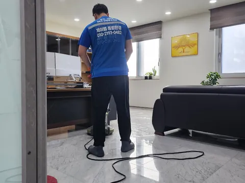 부산 강서구 사무실 석재 바닥 폴리셔 세척 — 사무실청소